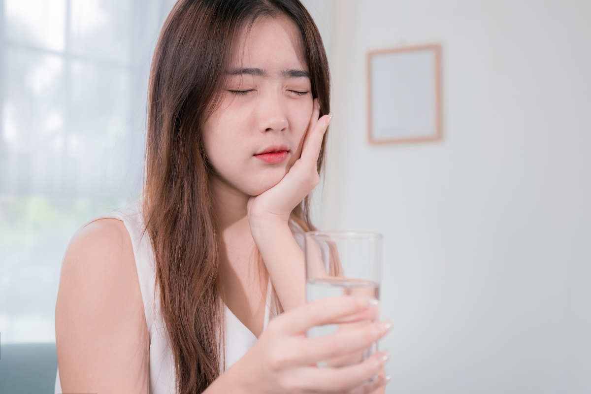 How to Handle a Dental Abscess Before Seeing a Dentist